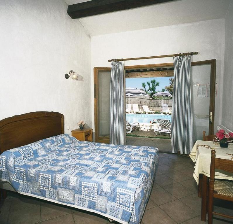 Auberge de la Fadaise Saintes-Maries-de-la-Mer Habitación foto